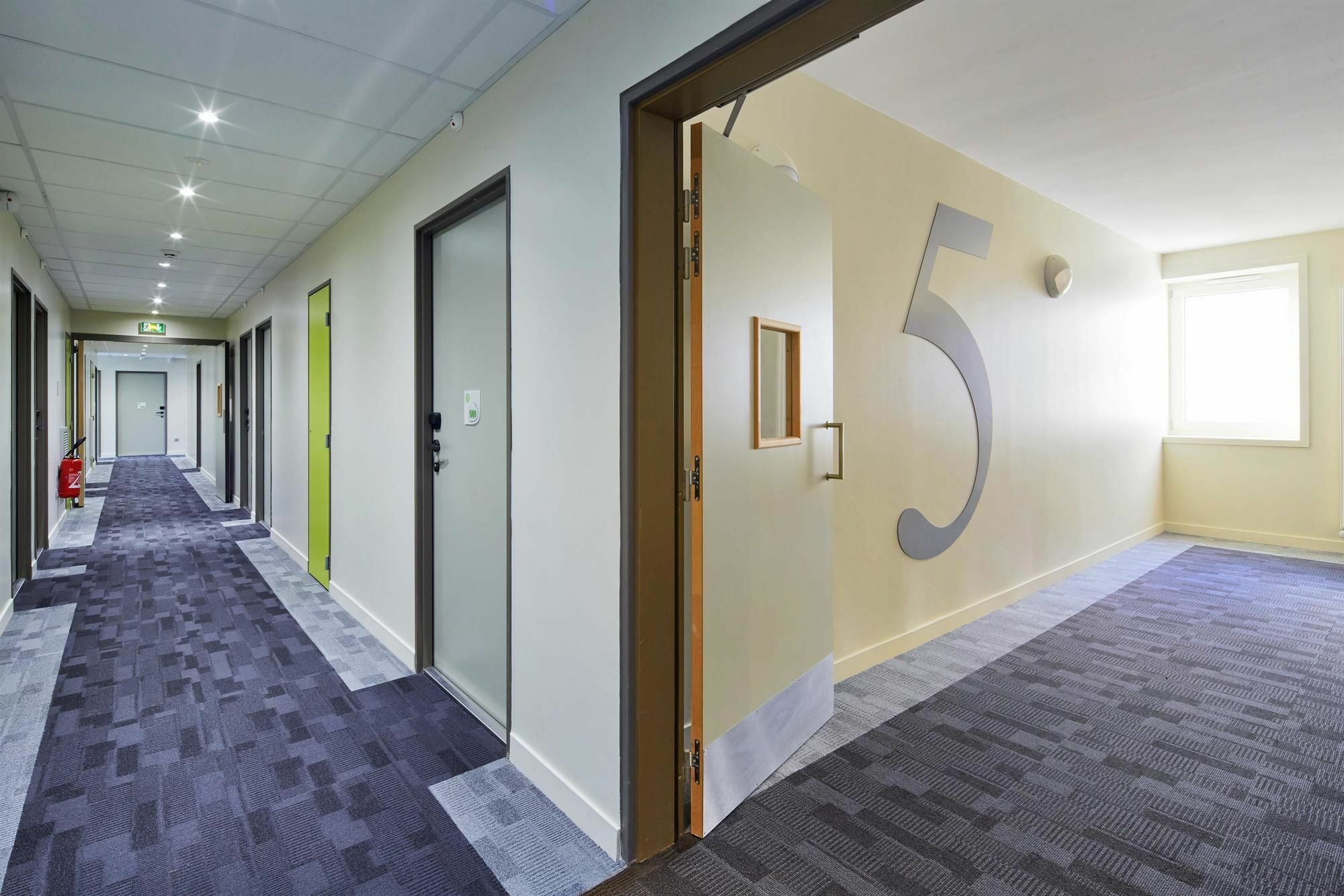 Campanile Paris Sud Saclay- Gif Sur Yvette Hotel Gif-sur-Yvette Exterior photo